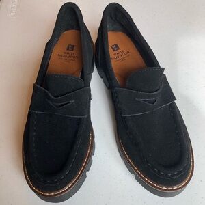 White Mountain Black Suede Loafers with Moccasin Stitching Size 6M